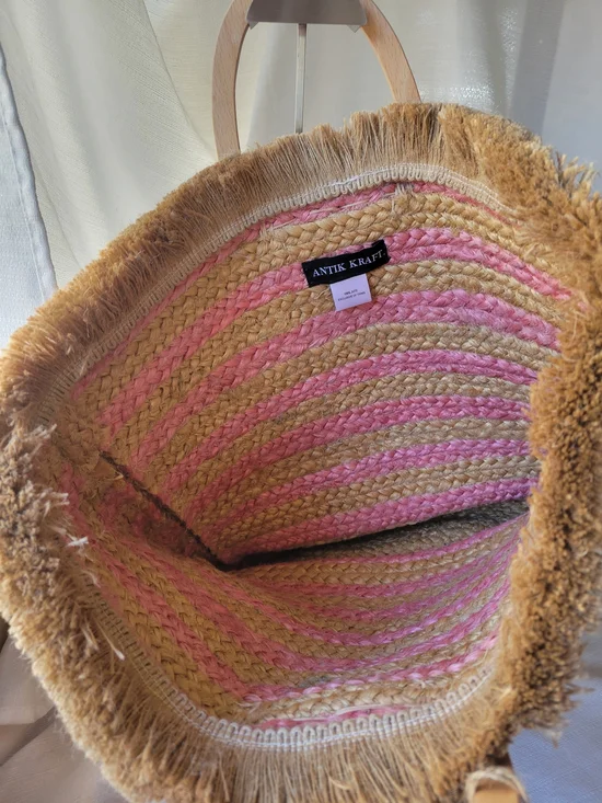 Antik Kraft Pink and Natural Stripe Straw Tote with Wooden Handles - Picture 4 of 4